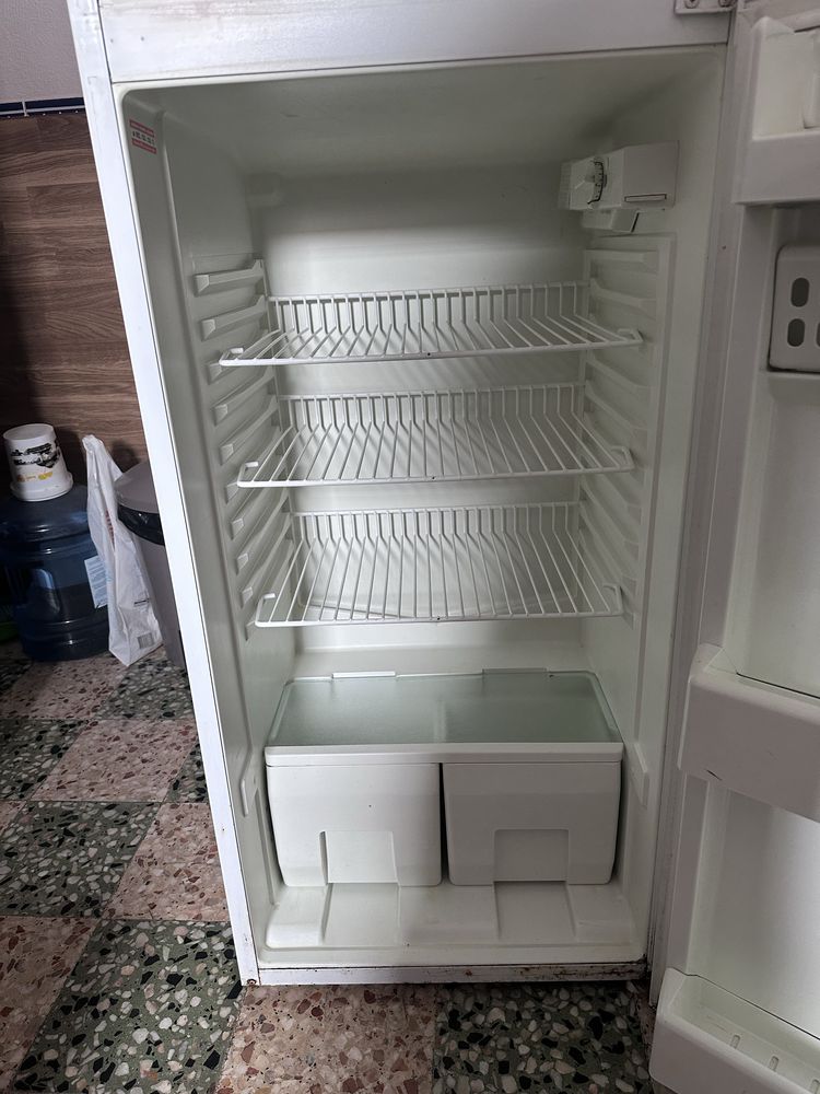 Vendo frigirifico 2 portas