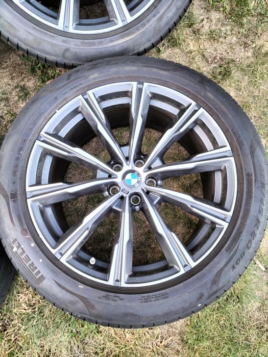 Felgi BMW X5 G05 M Pakiet 20 Dwie szerokości+opony Pirelli