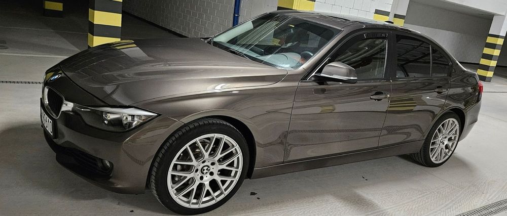 BMW Seria 3 BMW Seria 3 F30 2.0 Diesel| Manual | 2013 | 136 000 km | Stan