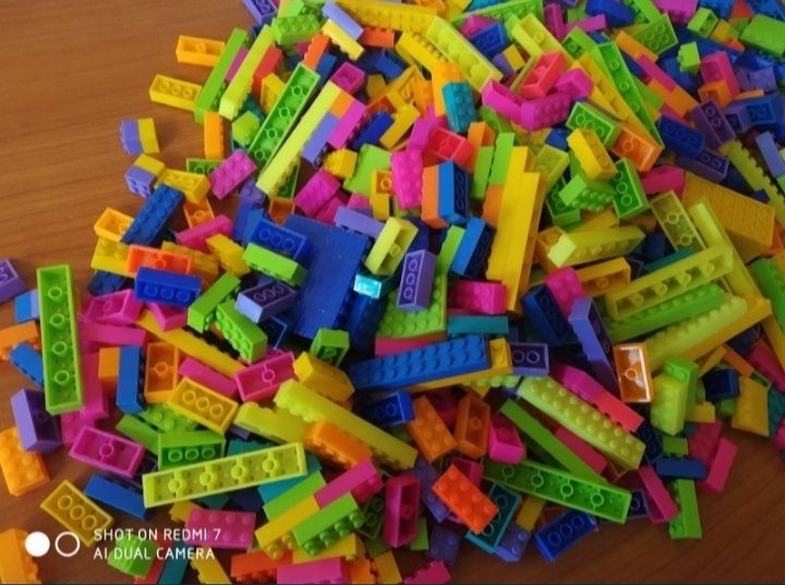 Продам конструктор LEGO