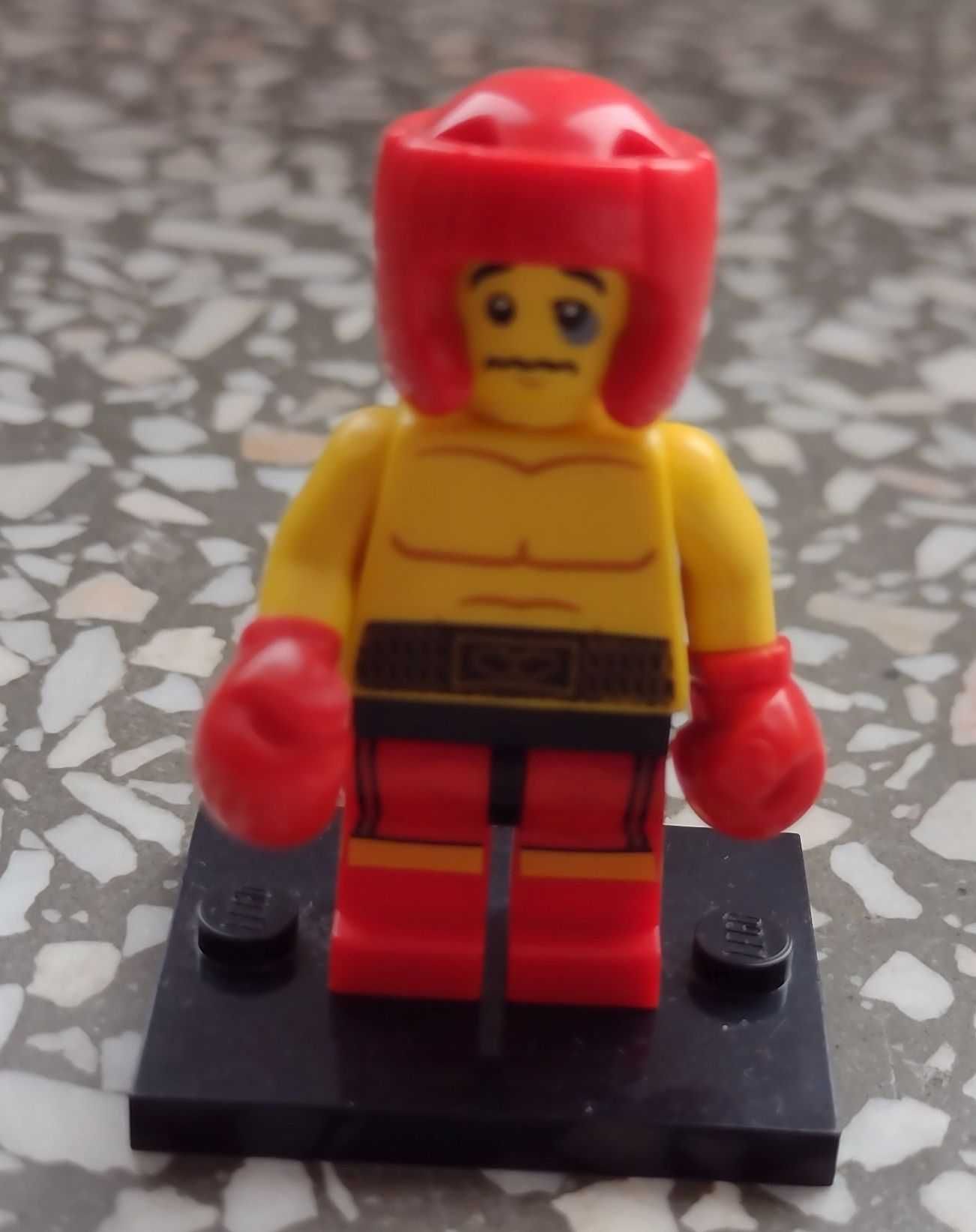 Lego minifigurka seria 5 - Boxer