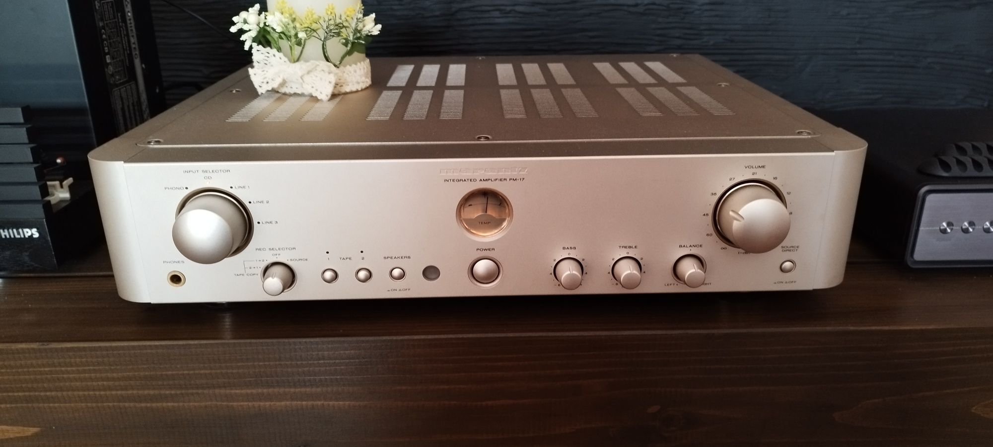 Підсилювач Marantz pm 17.