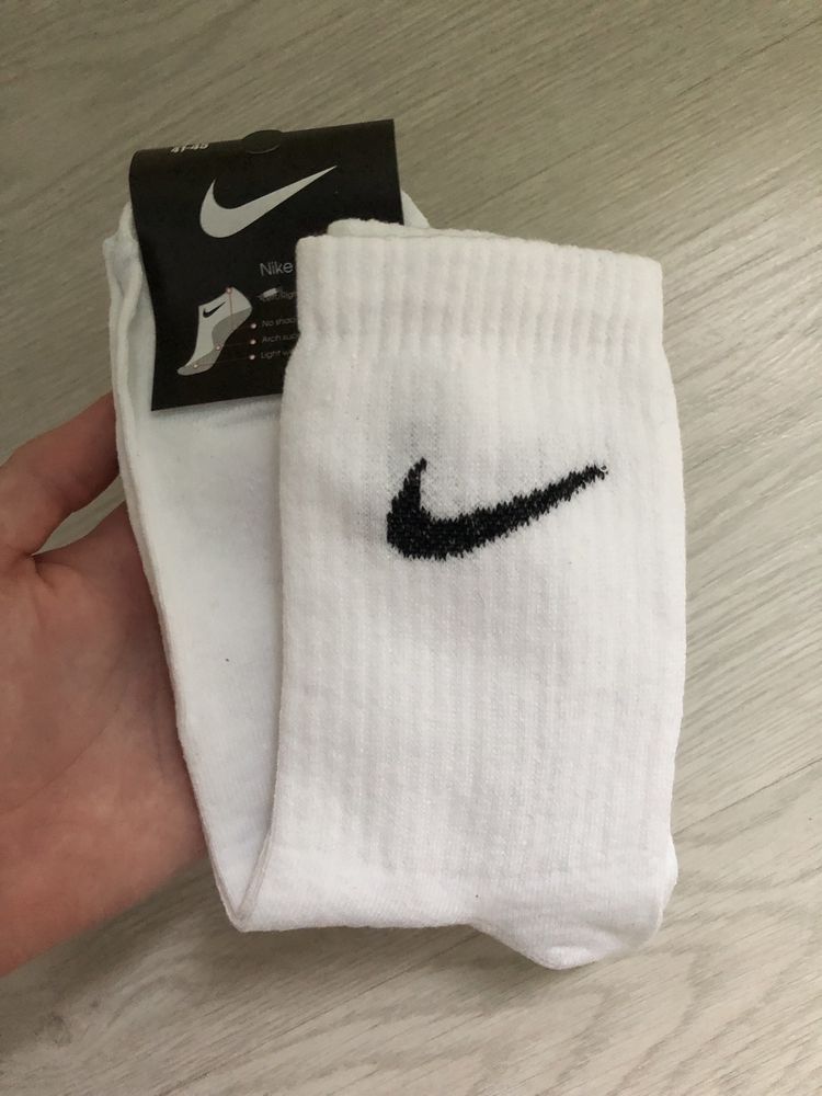 Білесенкі носочкі  Nike