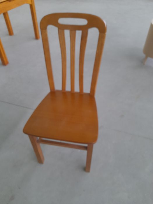 Mesa mais seis cadeiras