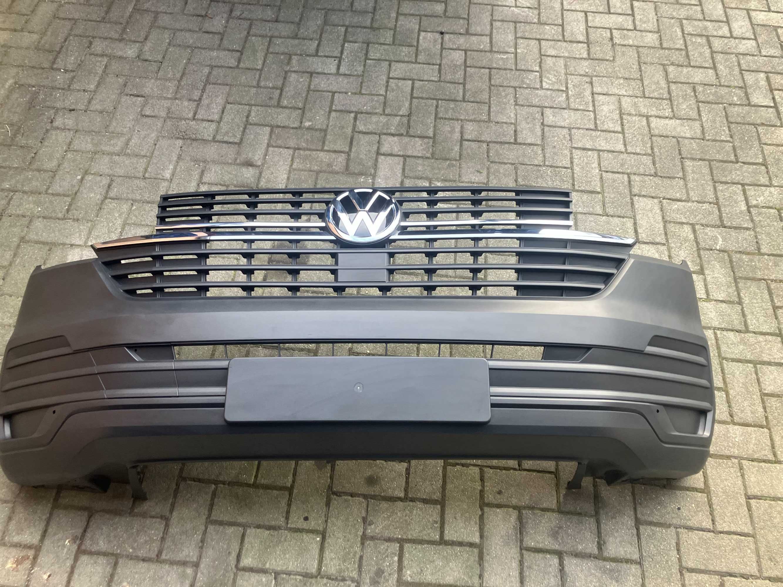 Zderzak przedni do Vw T6.1; T6 Lift TRANSPORTER na 4 PDC STRUKTURA