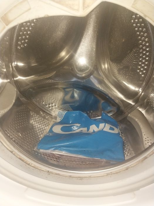 Продам стиральную машину Candy на запчасти