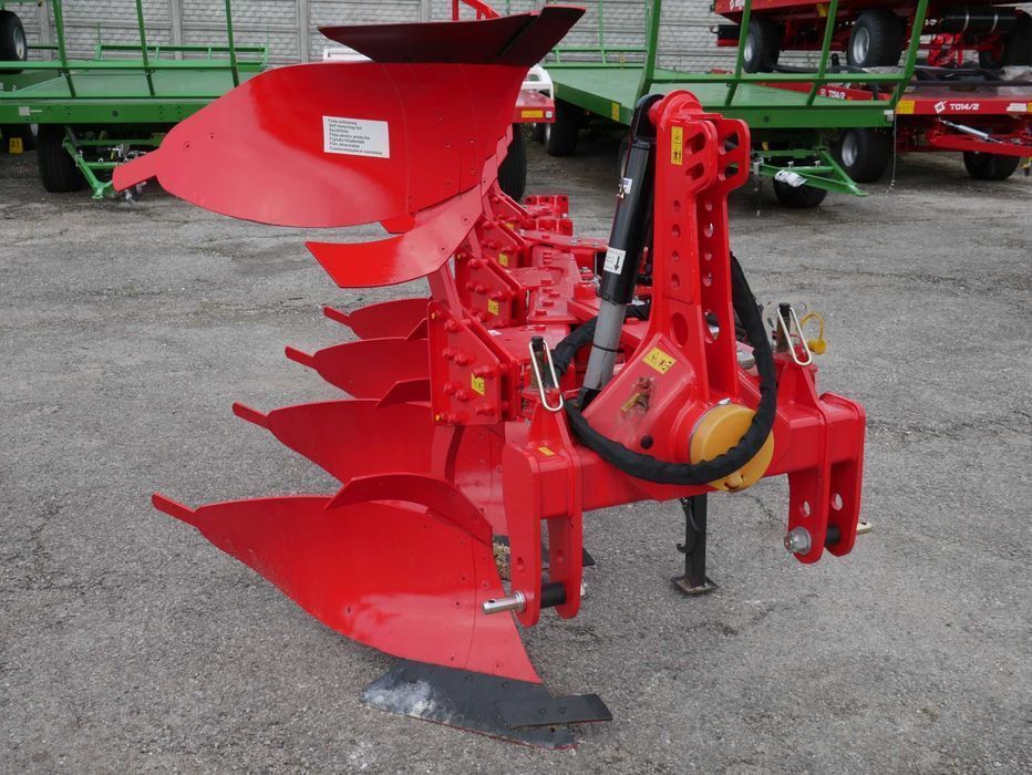 Pług Obracalny Obrotowy KM80 2+,2+1, 3+, 3+1, 4+ AKPIL