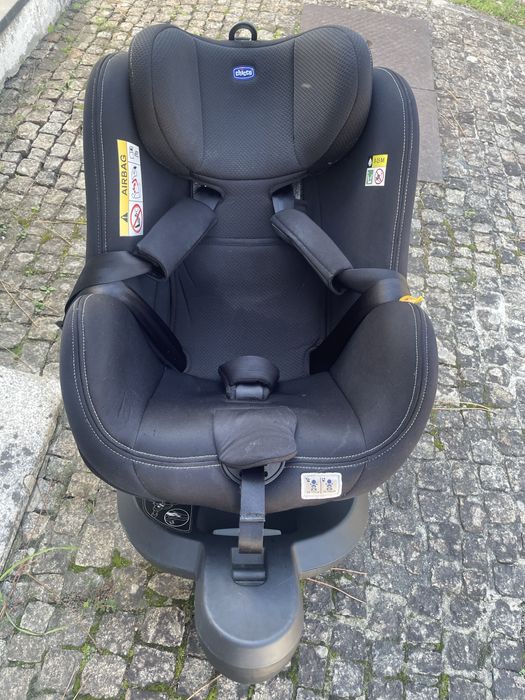 Cadeira auto isize Chicco.