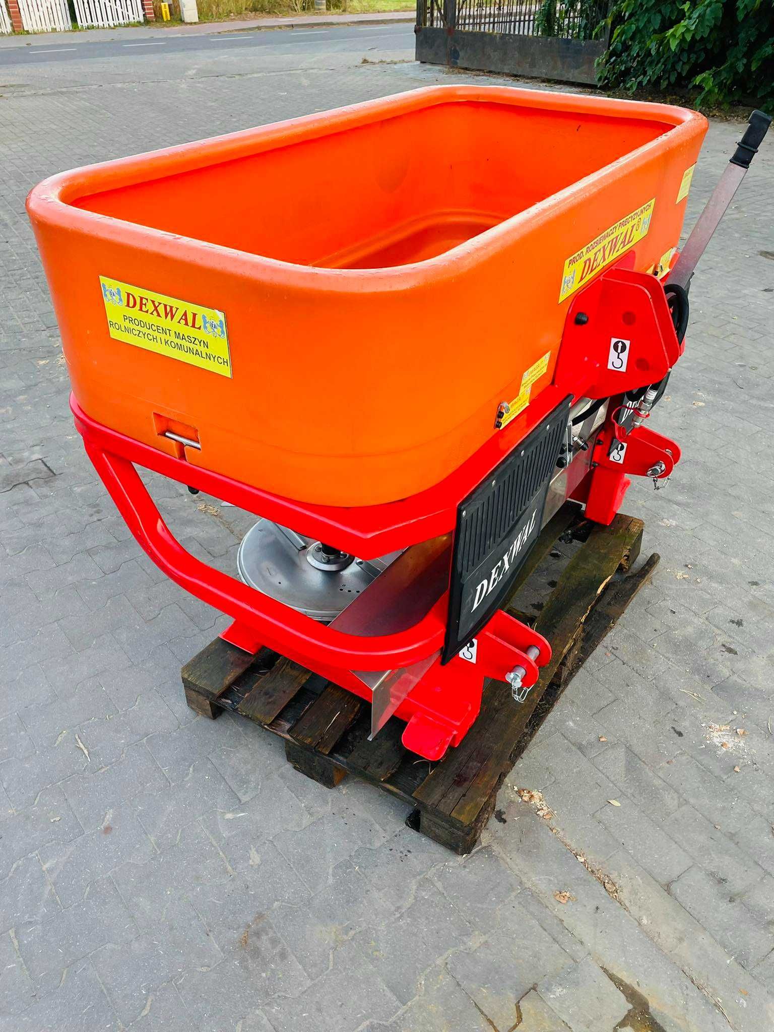 Rozsiewacz Dexwal TORNADO DUO 600, NOWY