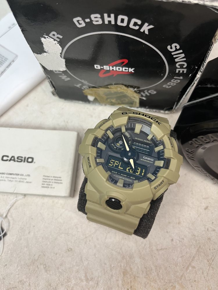 Наручные часы Casio GA-700CA-5AER