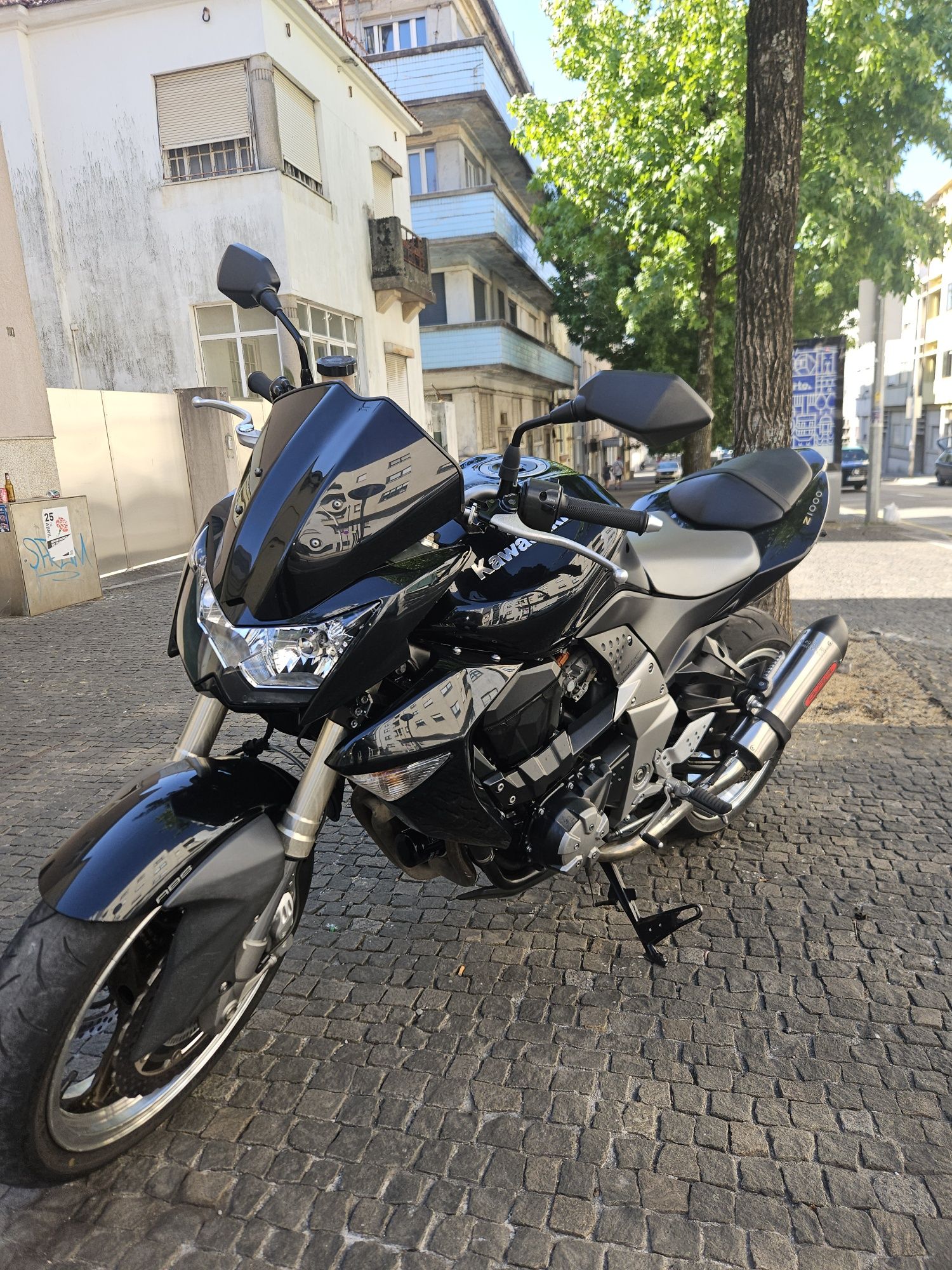 Kawasaki   z1000