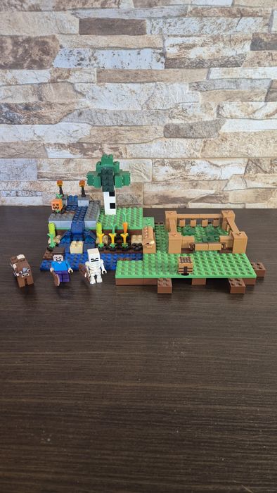 LEGO Minecraft 21114 The Farm niekompletne