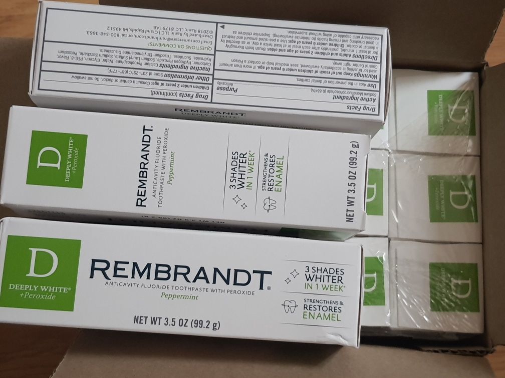 Отбеливающая зубная паста REMBRANDT Deeply White Peroxide Whitening 99