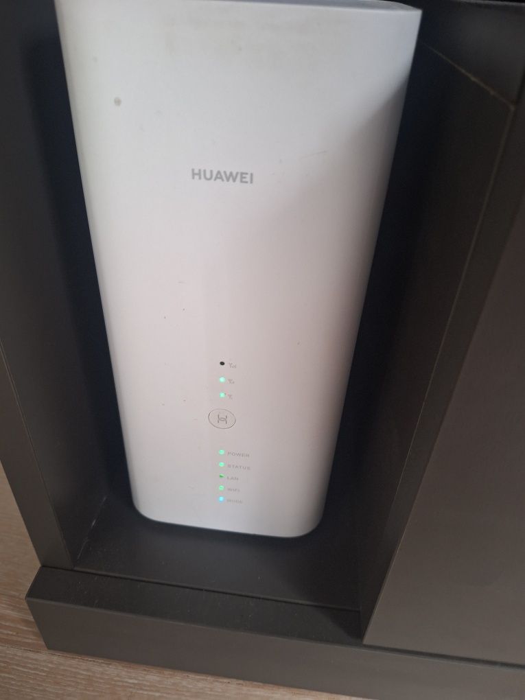 Modem internetowy Huawei B818