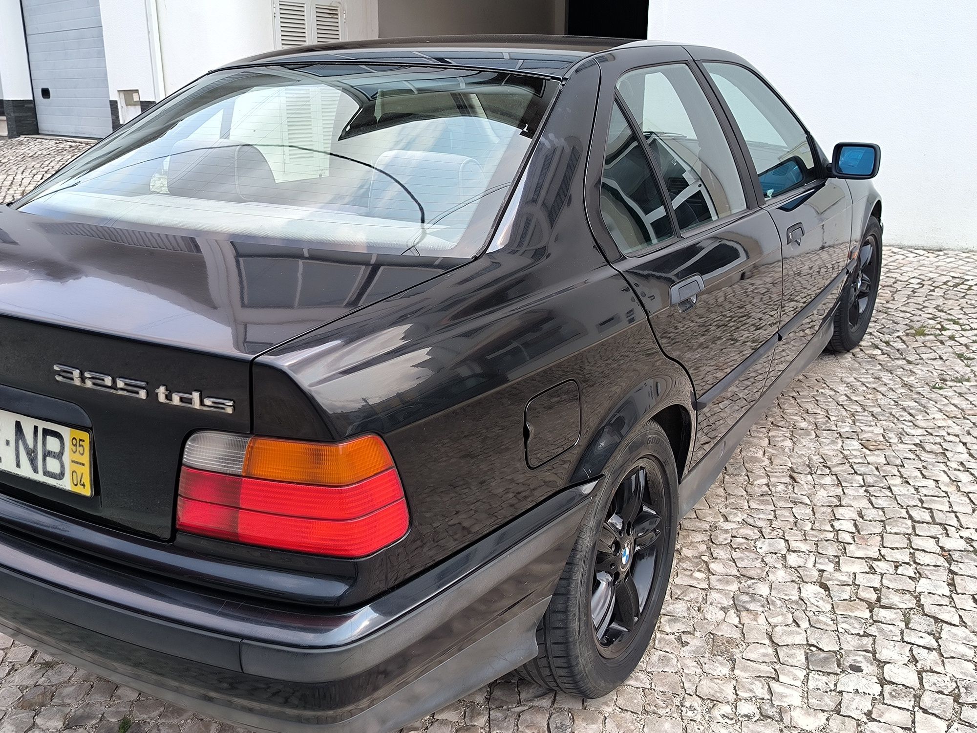 BMW 325 Tds impecável