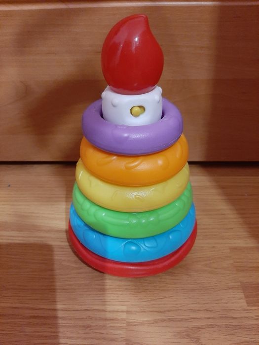 Пірамідка торт музична з підсвіткою та музикою