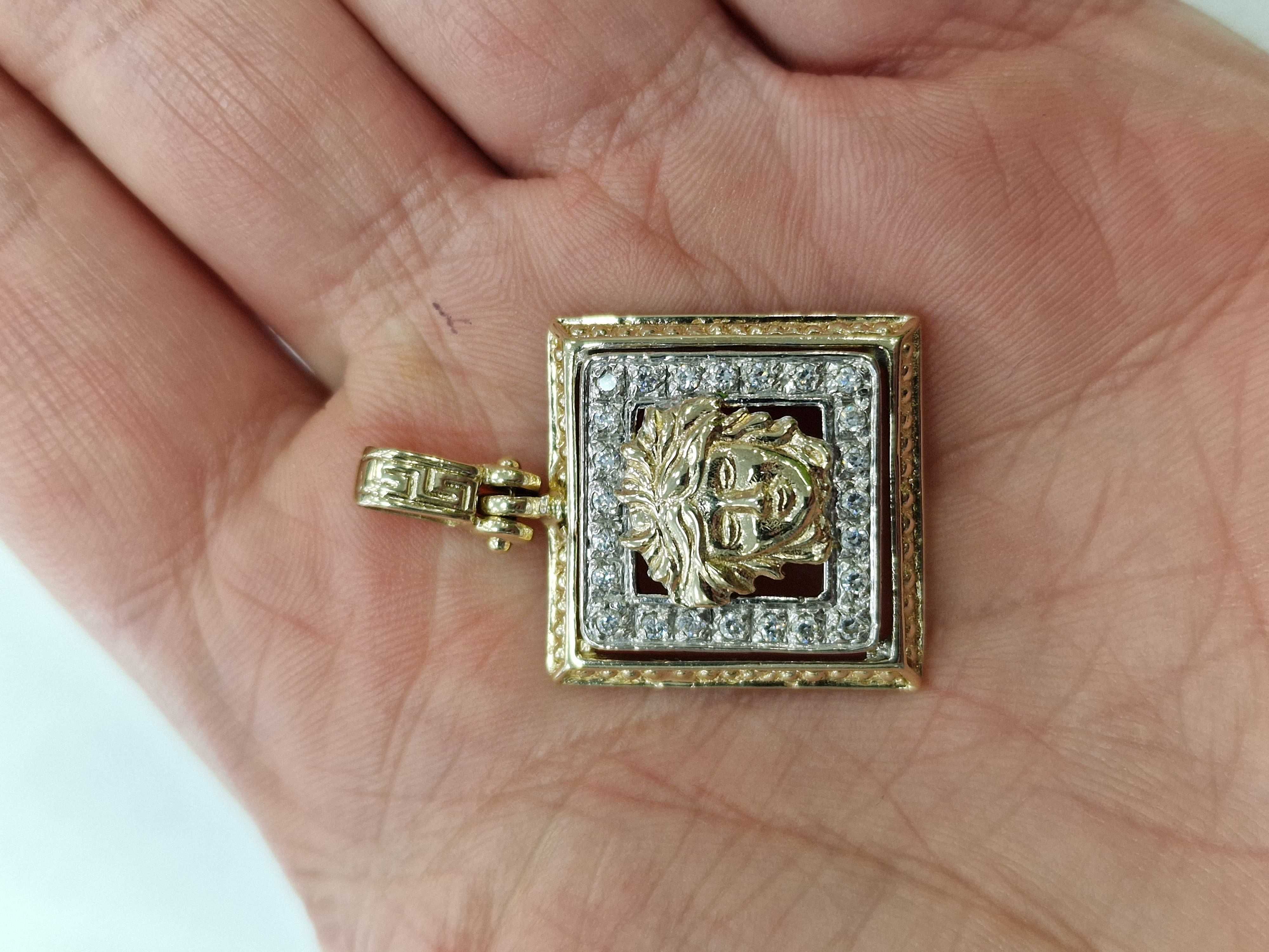 Złoty wisiorek/ 585/ 7.96 gram/ duży/ cyrkonie/ styl włoski