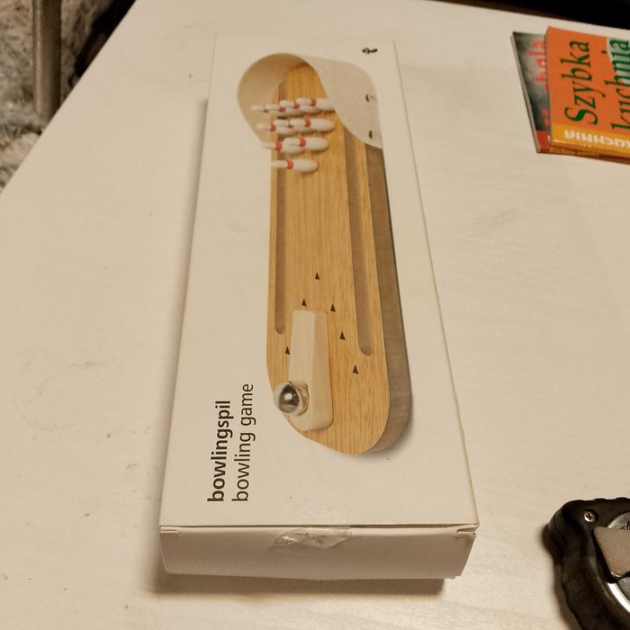 Gra zręcznościowa mini kręgle