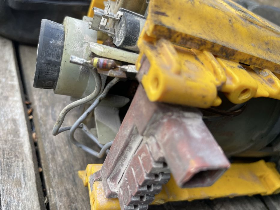 Szlifierka bosch gws 17-125 gws15-125 mlotowiertarka dewalt d25600