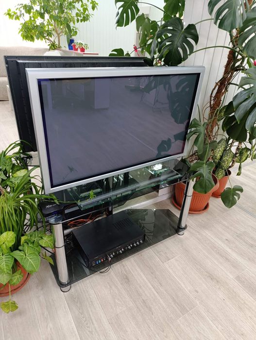 Продам плазму  42 диагональ.