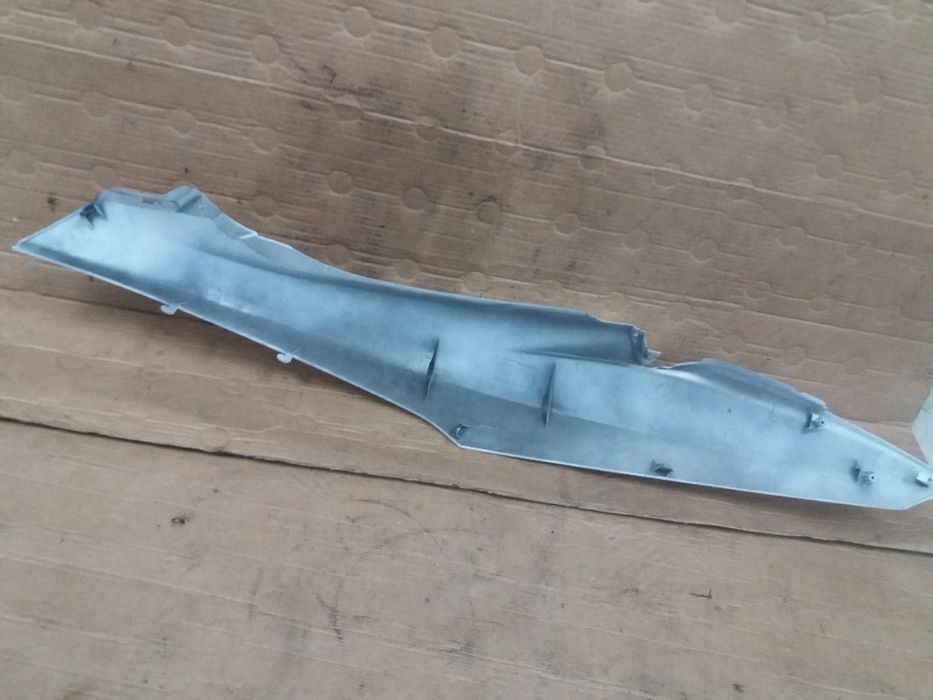 Carenagem traseira direita Honda PCX125 10 a 14