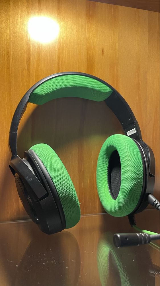 Auriculares Corsair Gaming - Cancelamento de Ruido