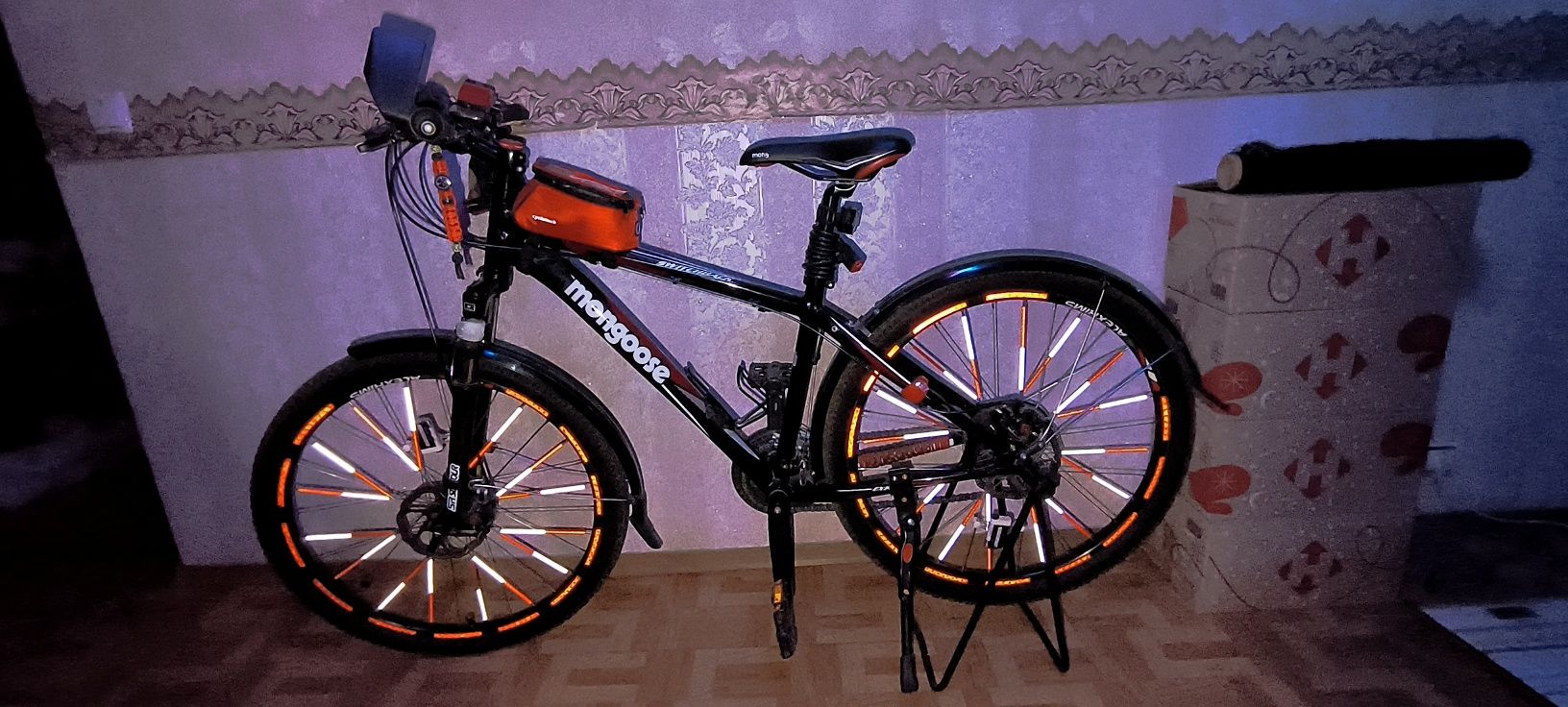 Mongoose велосипед продам
MONGOOSE SWITCHBACK EXPERT