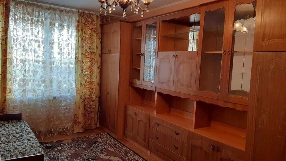 Оренда кімнати метро Чернігівська 5 хв.. Без проживання власників.