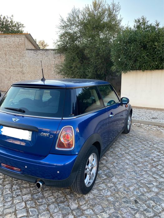 Carro MINI One D