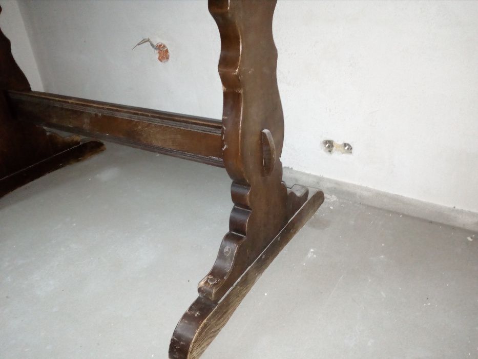 Stół drewniany wiekowy rozkładany