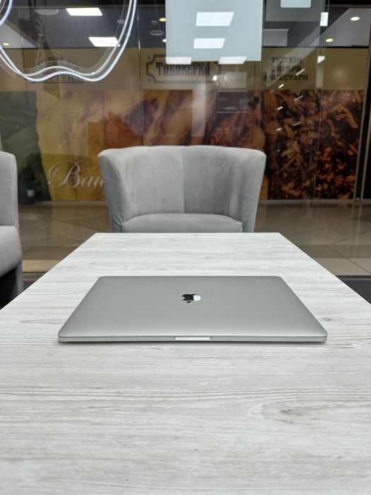 1 цикл MacBook Pro 15 2019(2020) | i7 • 32Gb • 256Gb | Макбук Гарантія