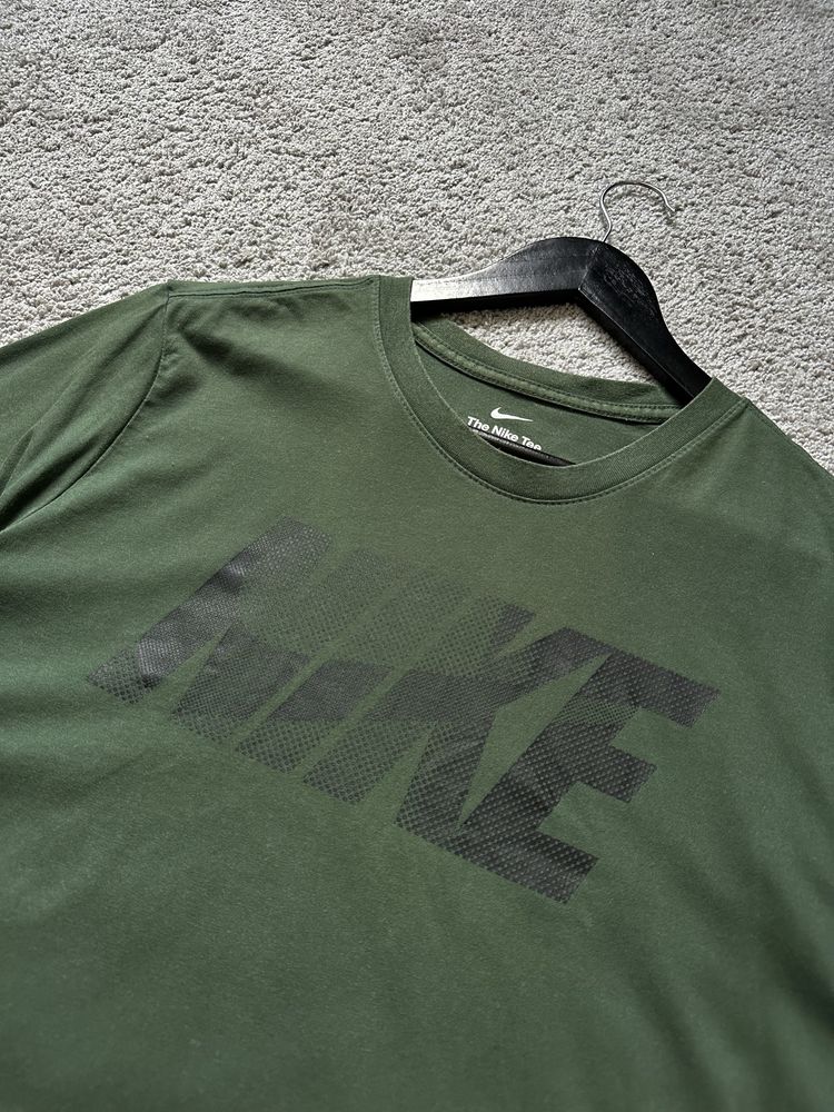 Футболка Nike чоловіча