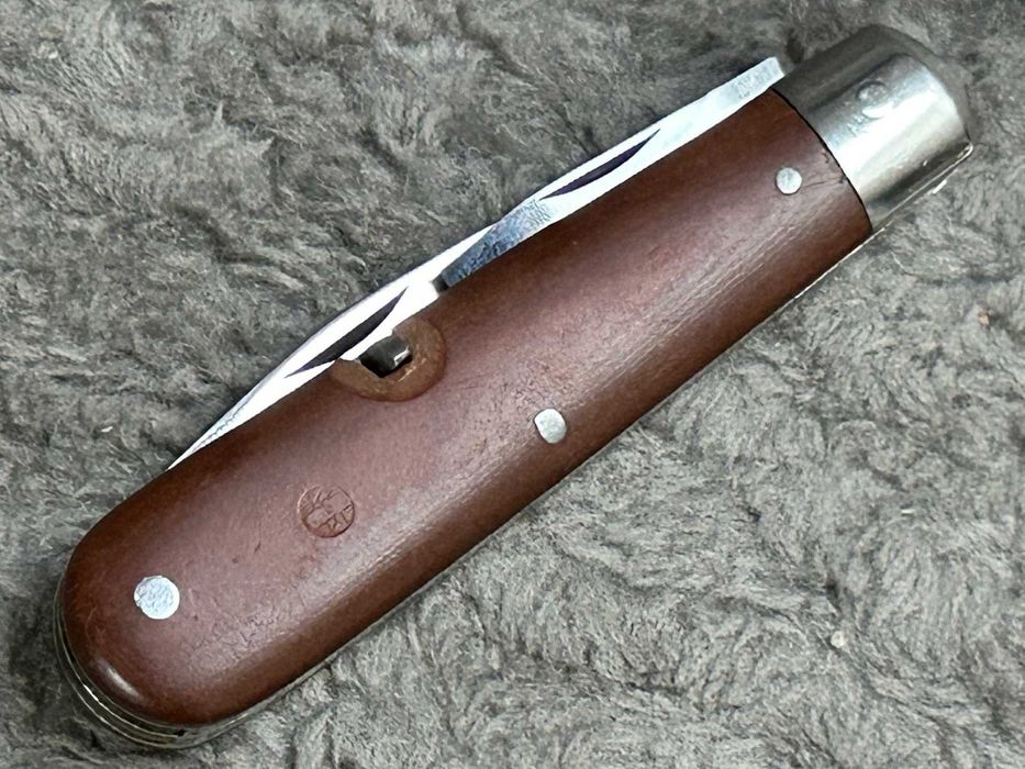 Kontraktowy scyzoryk szwajcarskiej armii - Wenger Tahara Soldier M1908