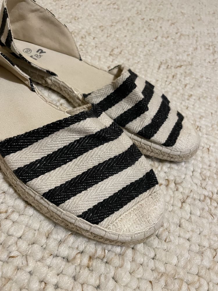 Espadryle baleriny Tom&Rose 40 biało-czarne paski