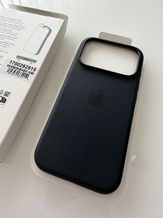 Capa original Apple Silicone iPhone 17 Pro - Preto