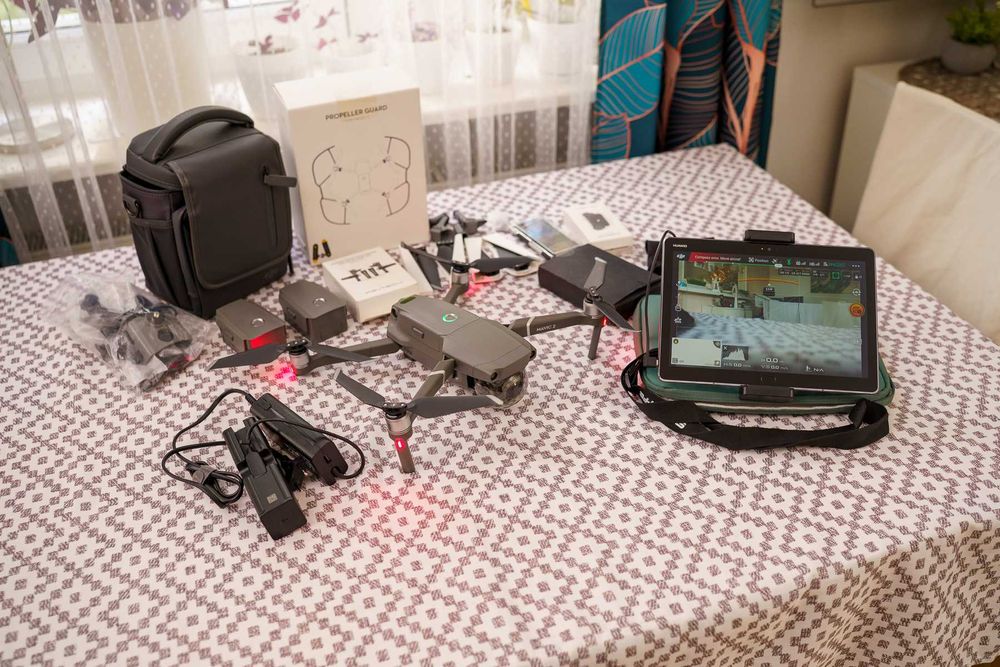 DJI Mavic 2 Pro Fly More Combo z tabletem - bogaty zestaw!