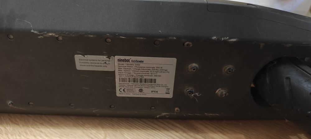 Самокат Ninebot es4