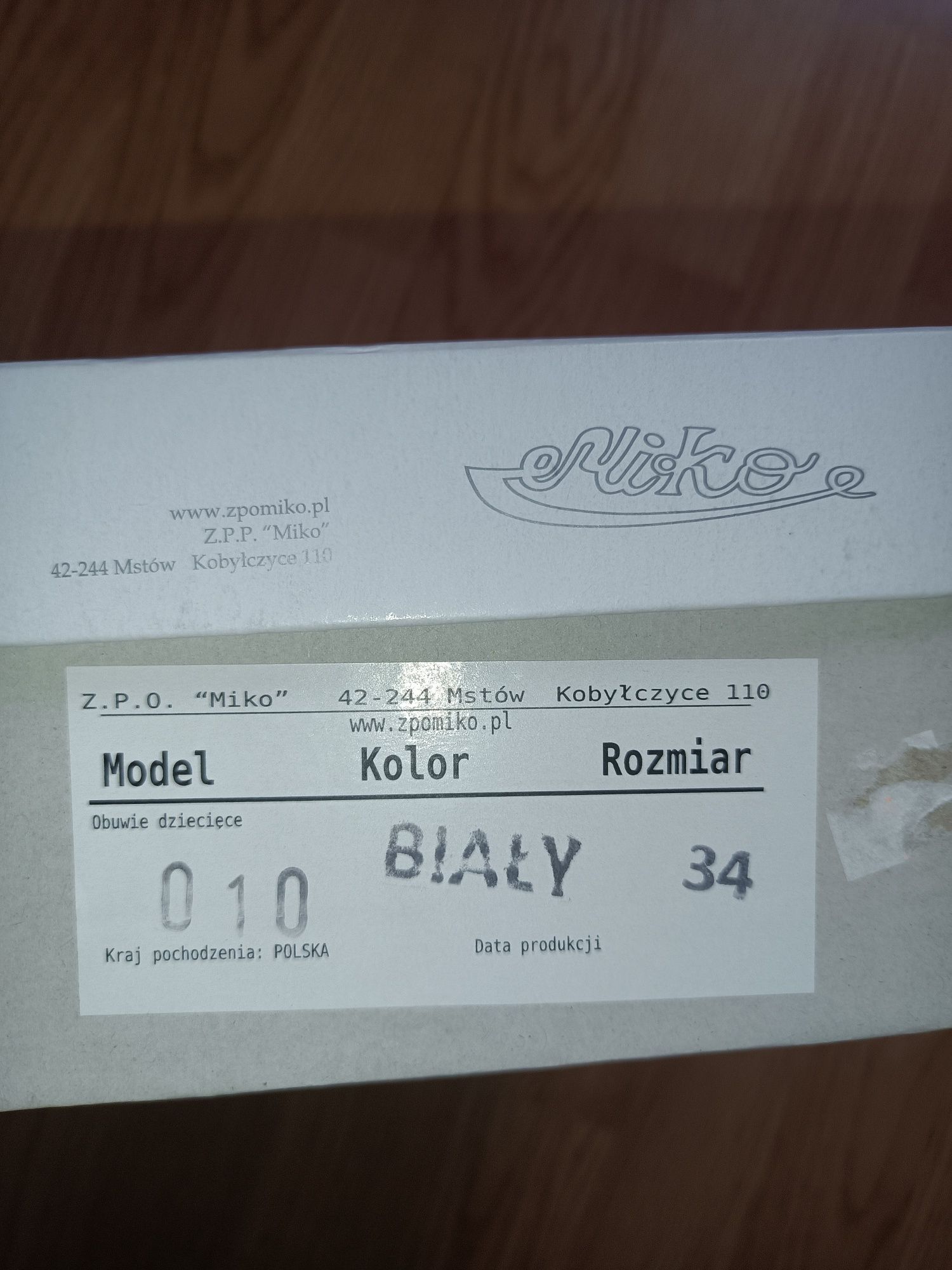 Buty komunijne chłopięce białe