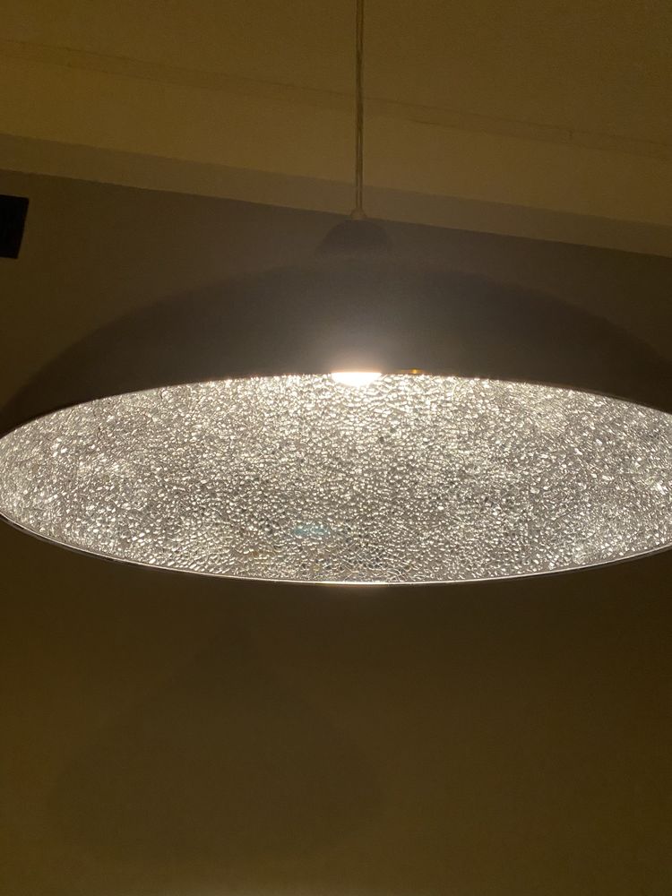 Lampa z efektem kruszonego szkła