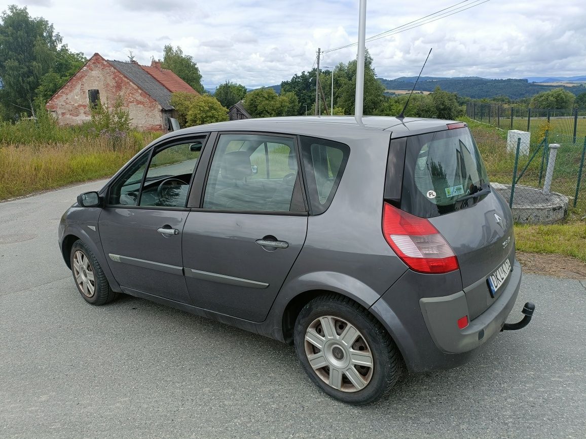 Renault Scenic ll 1.6 LPG z hakiem 2003 świeży przegląd