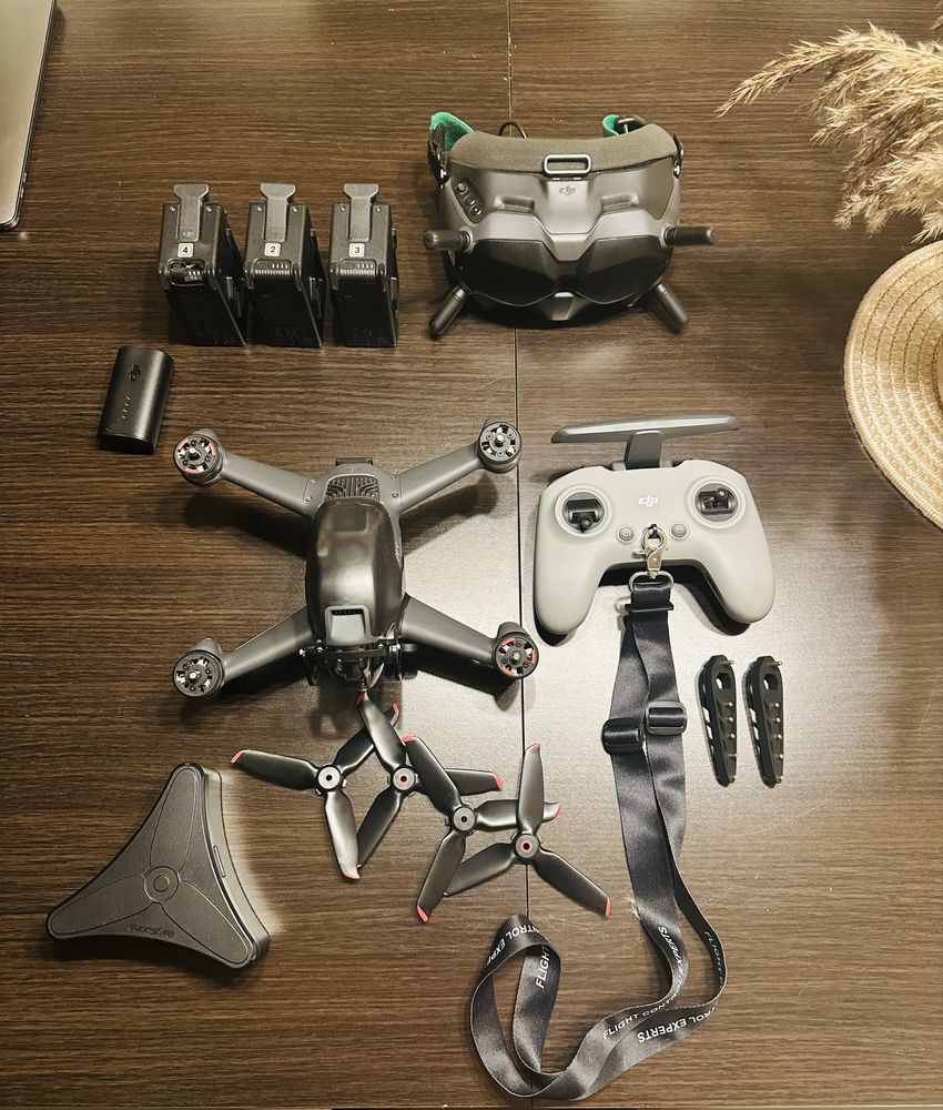 Dron DJI FPV Combo