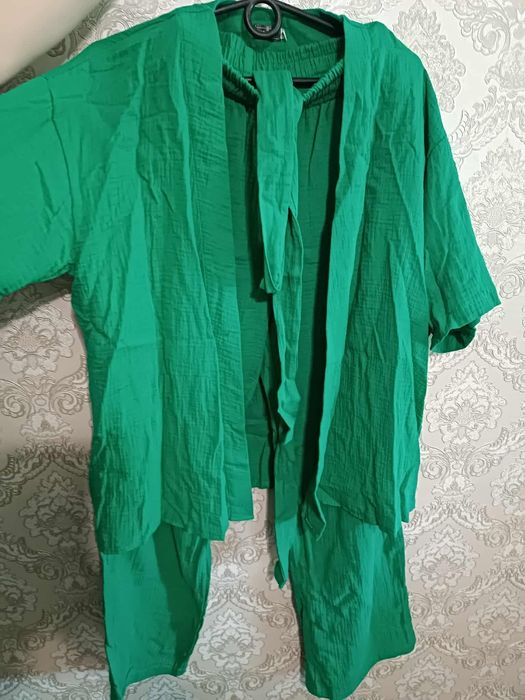 Продам мусліновий костюм