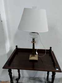 Stara lampka stołowa