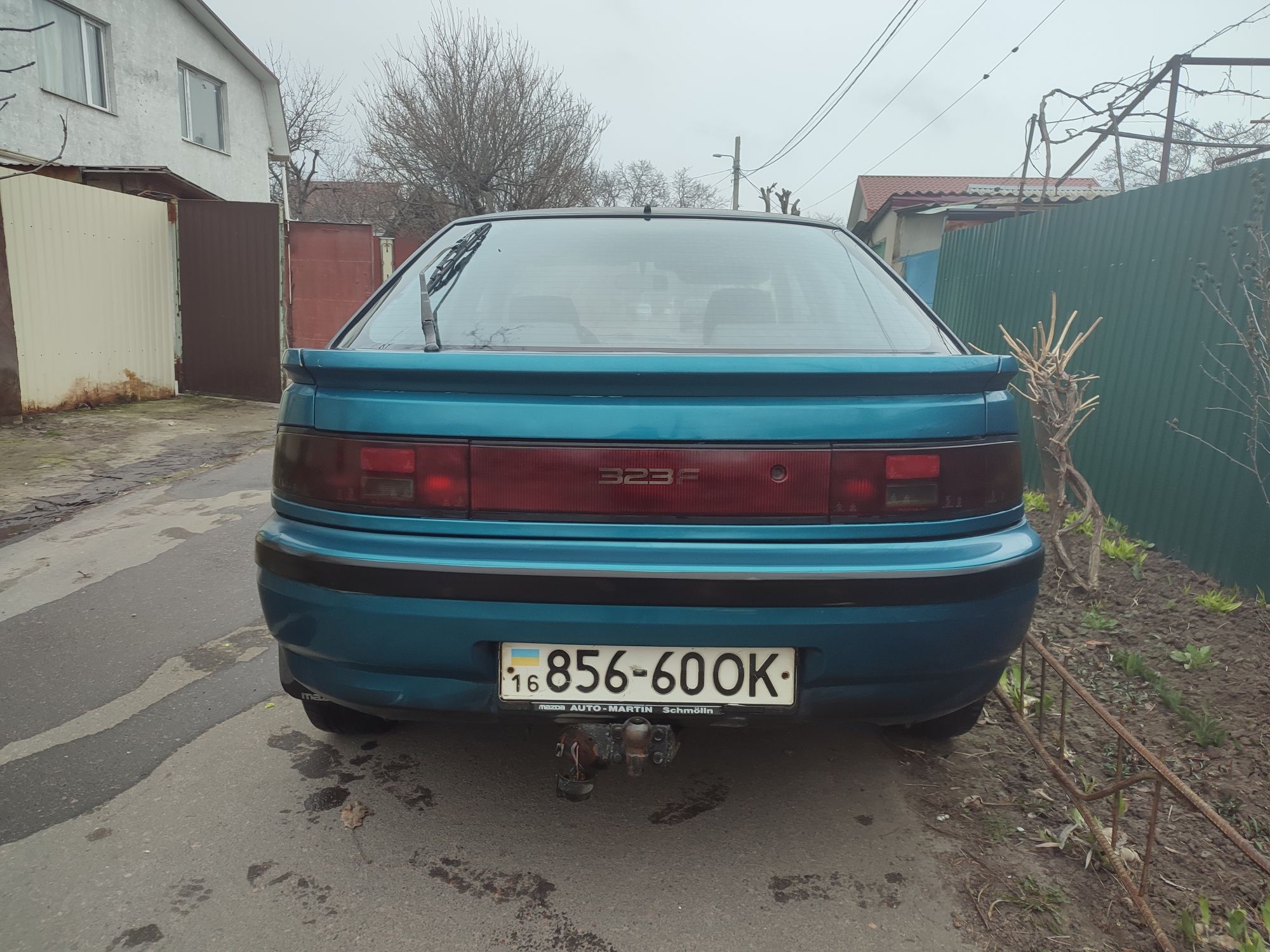 Mazda 323f 1992г