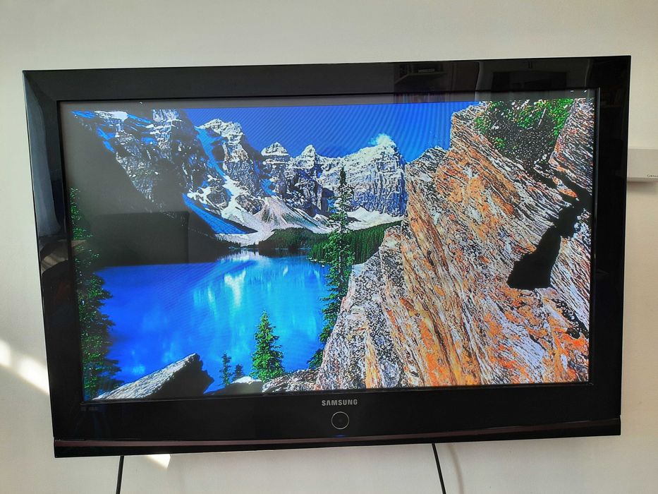 Dobry tani telewizor SAMSUNG 42” HD menu PL HDMI VESA DVB-T USB TV