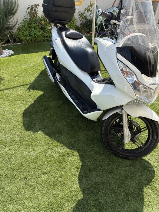 Vendo Honda PCX de 2011