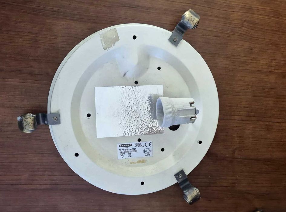 Lampa do małego pokoju