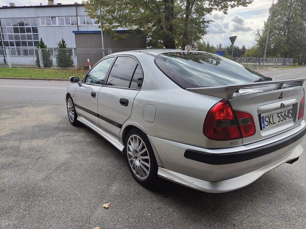 Mitsubishi Carisma 1.8 GDI Pakiet Dynamics