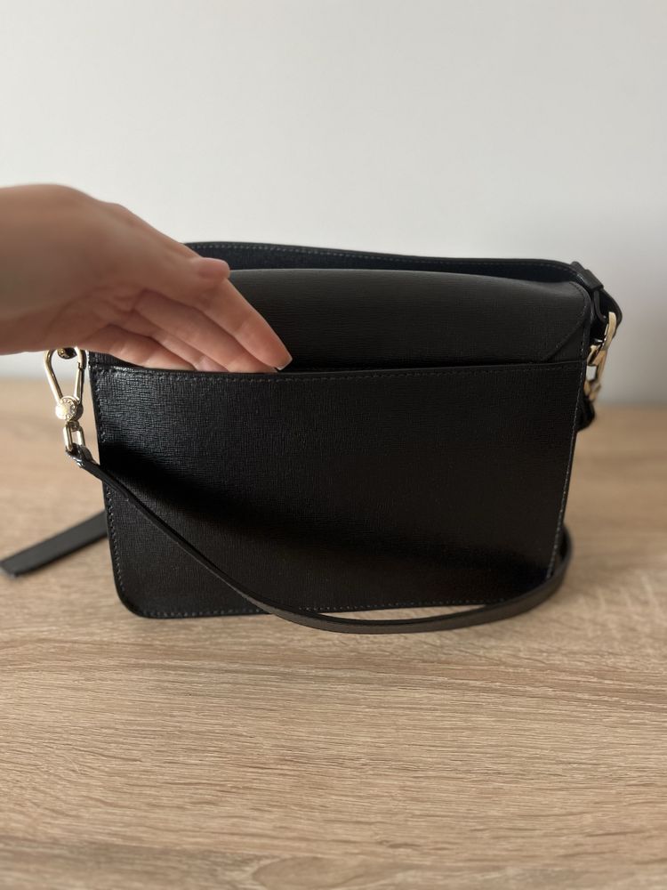 Чорна шкіряна сумка Furla оригінал!