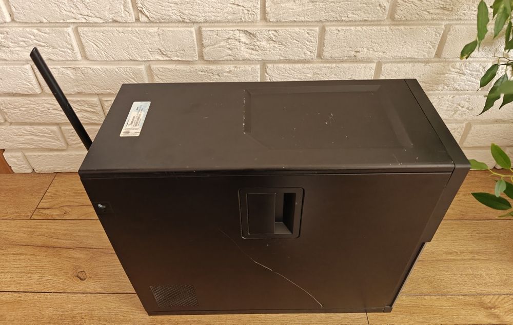 Dell OptiPlex 7010 • i7-3770 • RX 570 • 16GB RAM• 490 GB SSD+ HDD